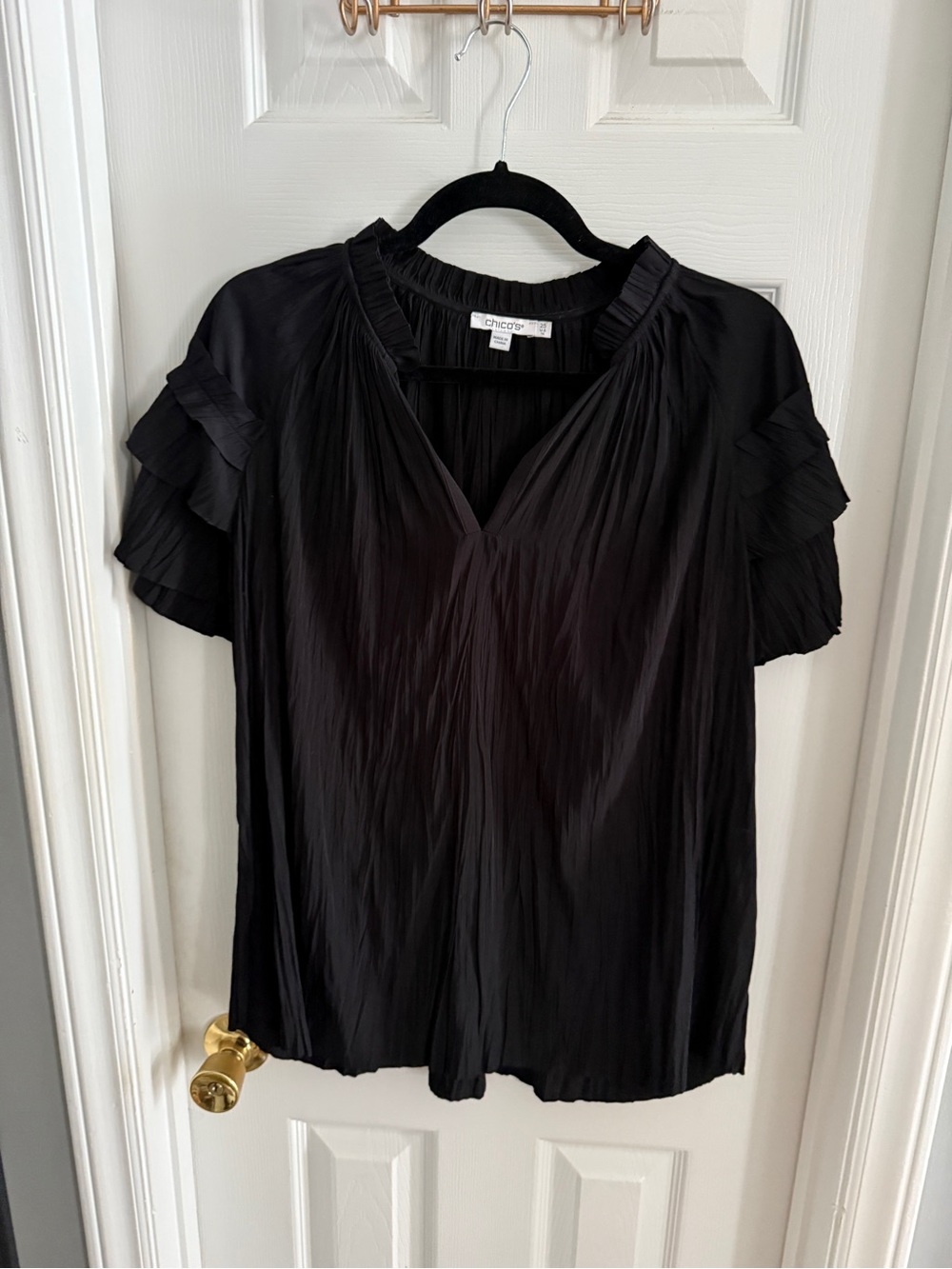 Chico's Black V-Neck Ruffle Sleeve Blouse 2.5 (14)